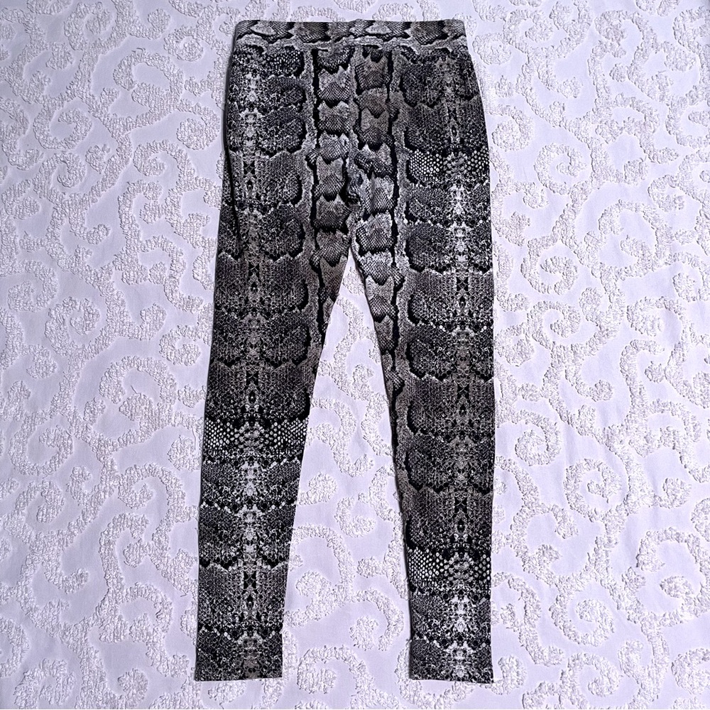 Snakeskin Pattern Thick Leggings small - Picture 2 of 6
